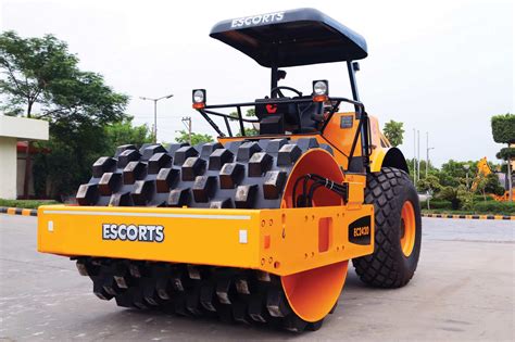 escorts construction equipment w5 1hg 5 crore in corresponding quarter and up by 52
